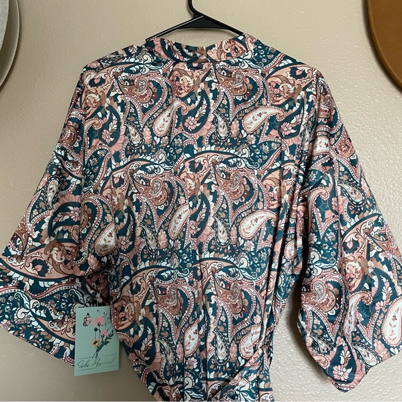 NWT — TAGS ON — SoHo Apparel - Paisley Floral Print Silk Robe Pink Tan Turquoise - Picture 3 of 15